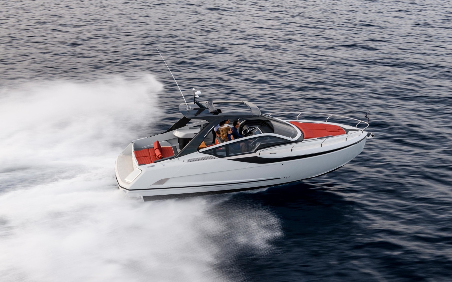 Fairline Yachts has been acquired by Arrowbolt Propulsion Systems Limited after purchasing Hanover Investors’ interest.